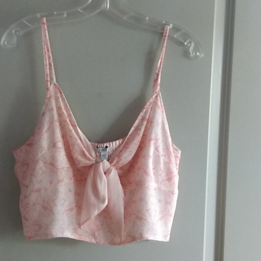 Guess Floral Crop top